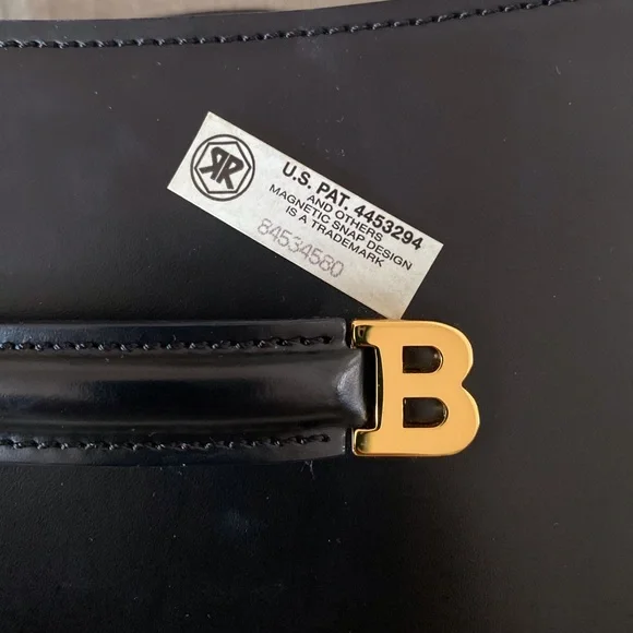 Bally Shoulder Leather Bag “like new condition”!